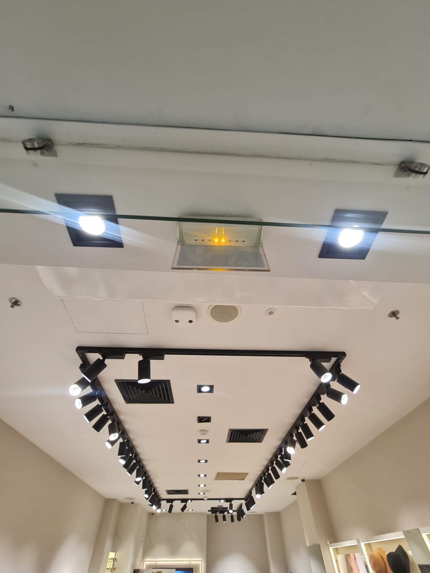 Travaux électricité plomberie - Lawan multiservices
